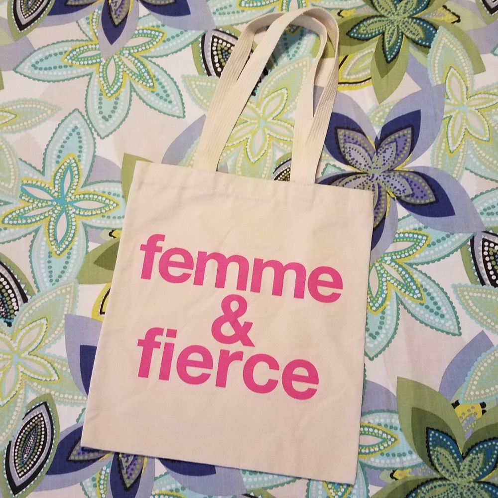 Dogeared tote
